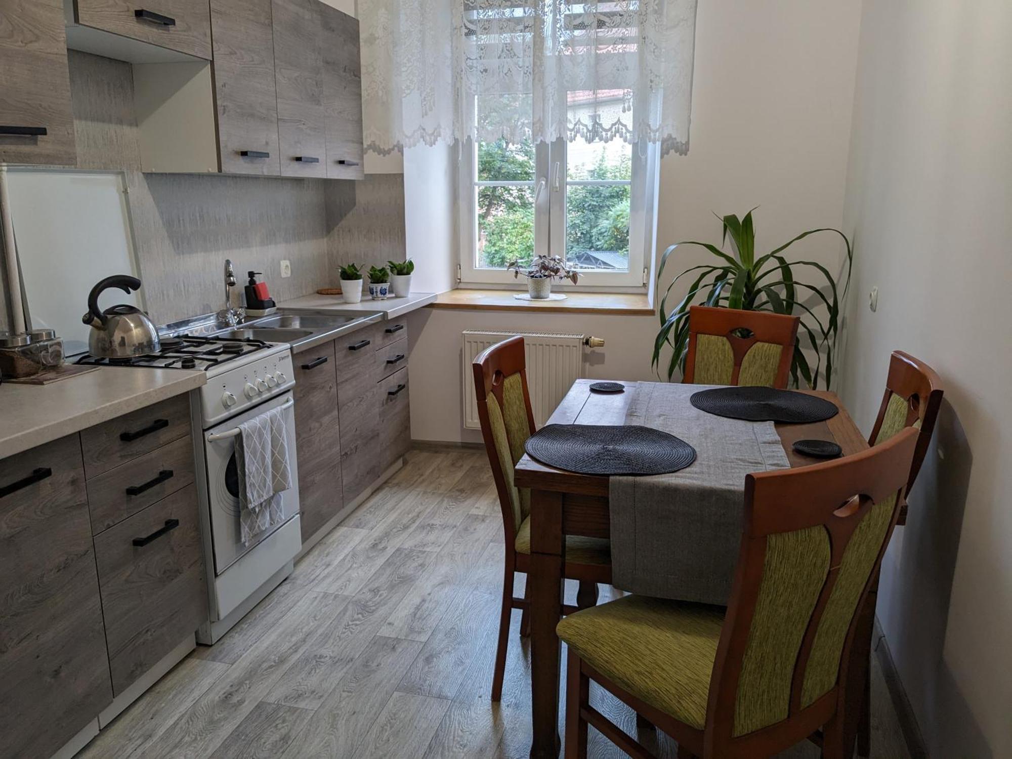 Apartament Na Klodzkiej ดุสนิกิ สดรอย ภายนอก รูปภาพ